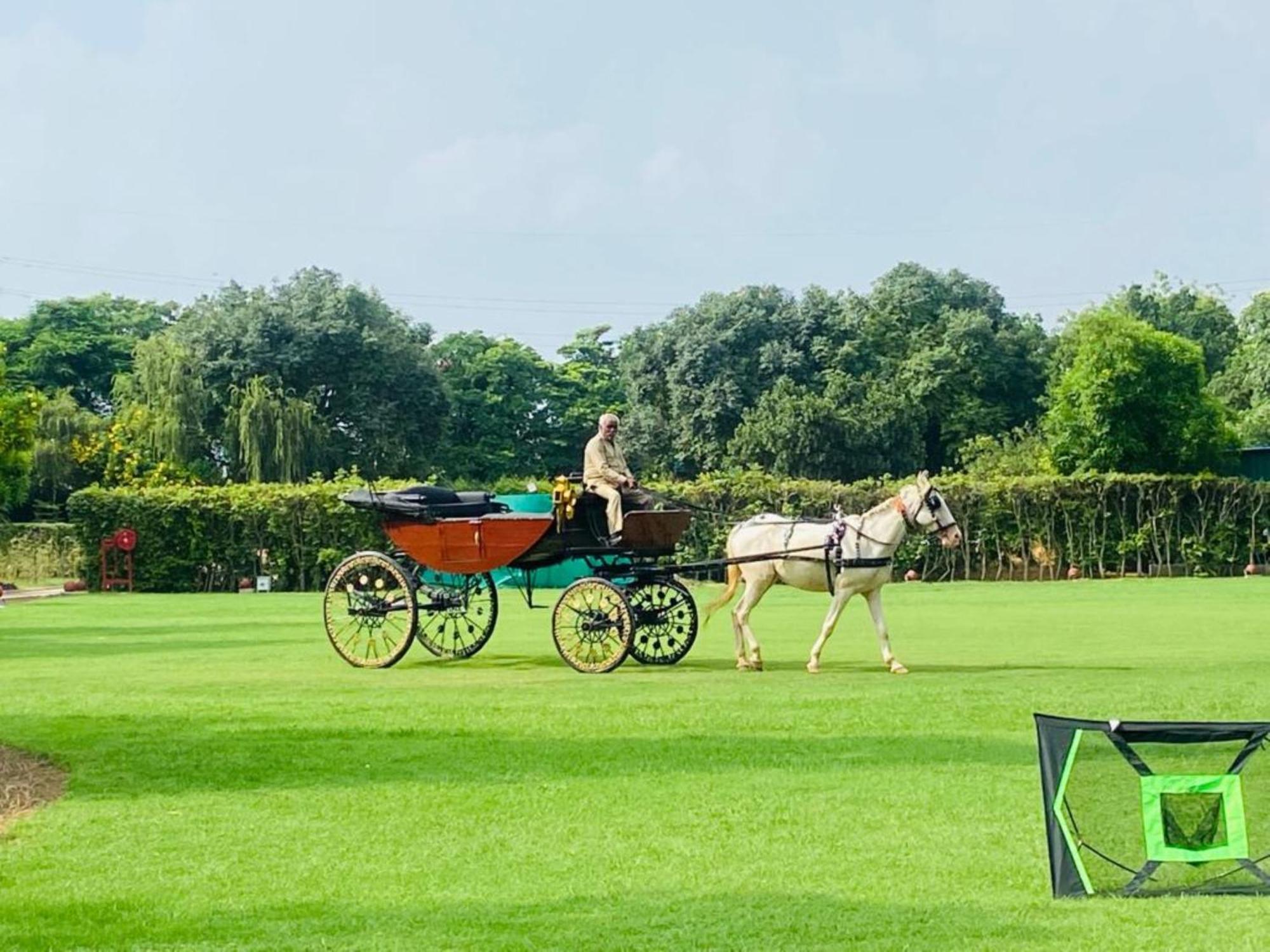 Heritage Village Resort&Spa Manesar-Gurgaon Exteriör bild